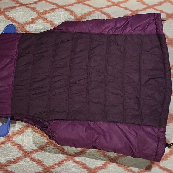 American Eagle Vest - Picture 2 of 2